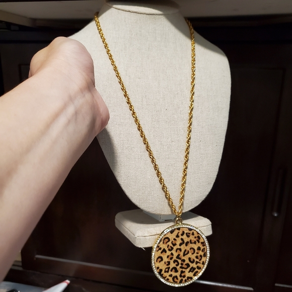 NEW Lydell NYC Leopard rhinestone Necklace - Picture 2 of 8